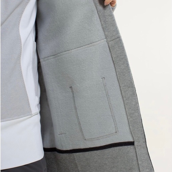 LULULEMON - VGUC-EUC Yin To My Yang Cardi (12) - Picture 7 of 16